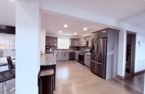 Lackawaxen Ski Chalet | Luxury 5BR Chalet with Lake, Pool, Ski, Game Room, 2 Decks and Sleeps 14