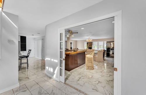 Bay Shore House | LUXURY BAY SHORE HOME