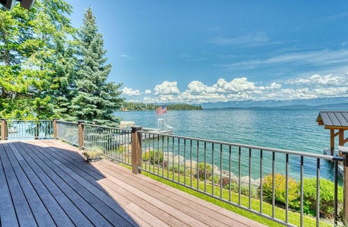 Lakeside House | Luxury Lakefront Home on quiet street in Lakeside on Flathead lake!