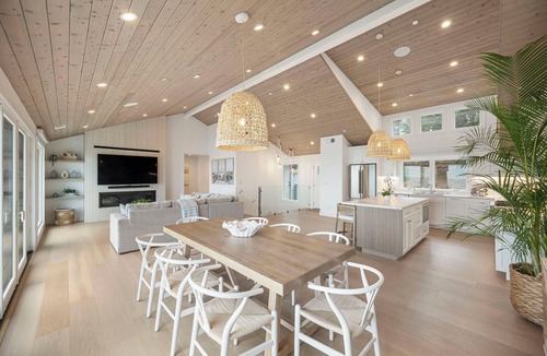 Moss Beach House | Luxury Oceanfront Retreat w/Hot Tub, Fire Table & Pacific Views near S.F.