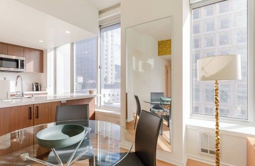 Downtown San Francisco Apartment | Luxury One Bedroom with Resort Amenities in SoMa