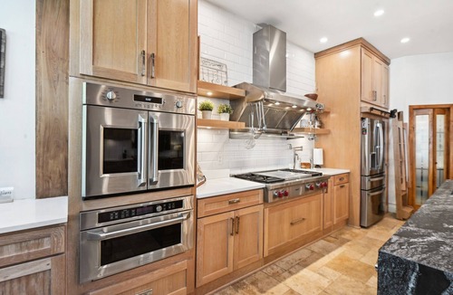 Midtown House | Luxury Spacious ATL Mansion. up to 18 beds 5 Bath, pool & sauna. near Piedmont