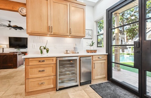 Midtown House | Luxury Spacious ATL Mansion. up to 18 beds 5 Bath, pool & sauna. near Piedmont