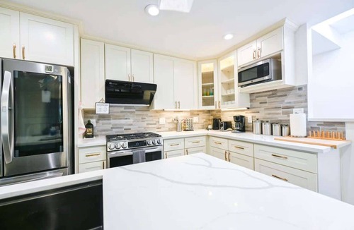 Sunnyvale West House | @ Marbella Lane-Exquisite 3BRHome 11-Min to Levi's