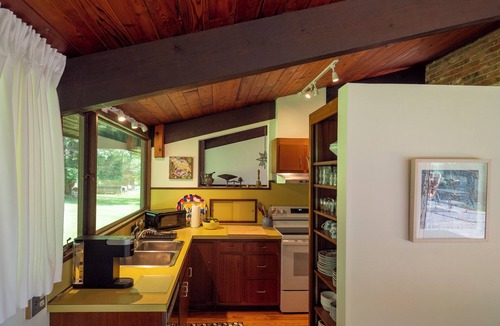 Williamstown House | Mid Century Modern 4 bedroom home with sweeping mountain views in Williamstown