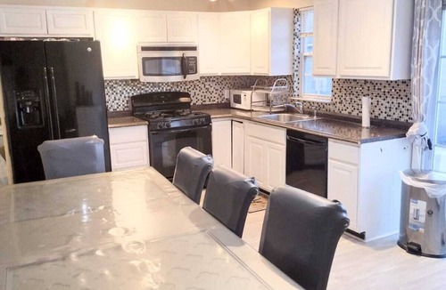 White Horse House | Mid-Term Rental Home in Hamilton New Jersey-Perfect for complex groups.