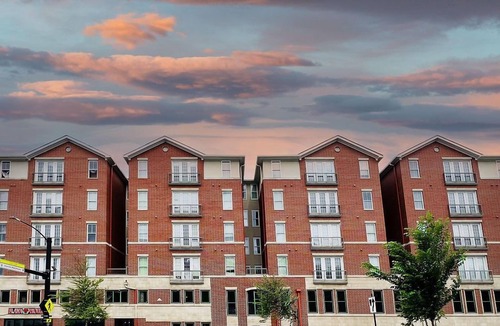 University District Apartment | Modern 2BR/2BA Near University District