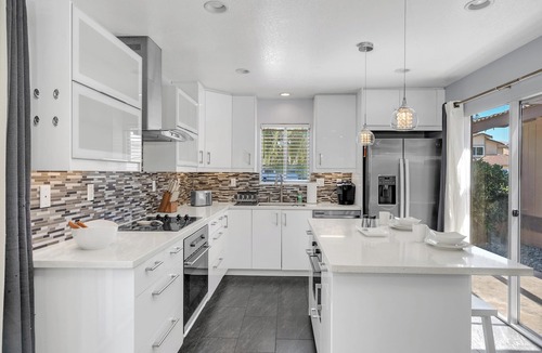 Edenvale House | Modern 3-Bedroom Home with Pool & Playroom