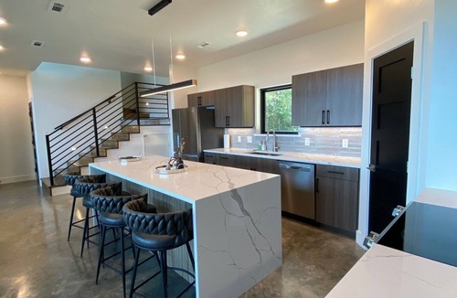 Jasper Cabin | Modern 3-BR Lodge in Jasper with breathtaking views of the Arkansas Grand Canyon