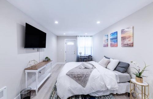 Bayview House | Modern 4BR Upper Unit Private Rooftop 30 Days