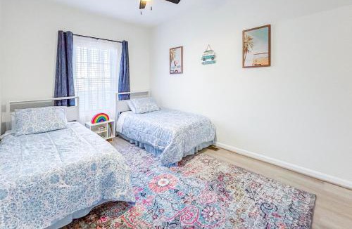 Rehoboth Beach Apartment | Modern and Comfy-2BR 2BA with pool access - ground floor, Near Outlets & Beaches