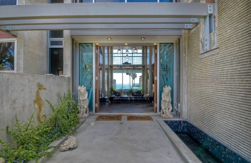 Cardiff-by-the-Sea House | Modern Coastal Luxury Home with Ocean Views & Pool
