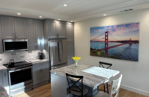 Burlingame Cottage | Modern Comfort Meets Cottage Charm in Burlingame Minutes from Dining & Downtown