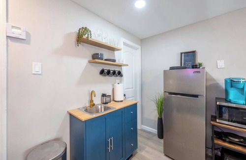 West Orange Apartment | Modern & Cozy Studio with Luxe Spa-Like Bathroom, Close to NYC+Major attractions