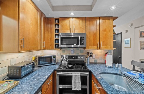 Tobyhanna House | Modern Lake View | Firepit, Hot Tub, Lake Views!