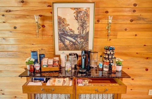 Hot Springs House | Modern Mountain Cabin Hot Tub | Hot Springs, VA