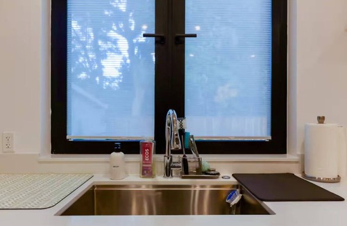 East Palo Alto House | Modern Silicon Valley Home – Minutes to Palo Alto