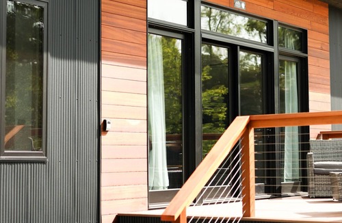 Milroy Cabin | Modern Tiny Home 24 w/Hot Tub!