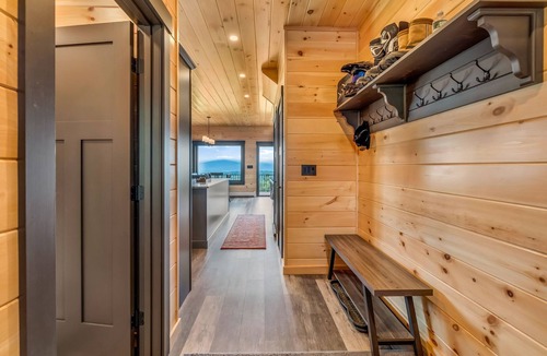 Rangeley House | Mountain/Lake Views - Close to Saddleback - Sleeps 9