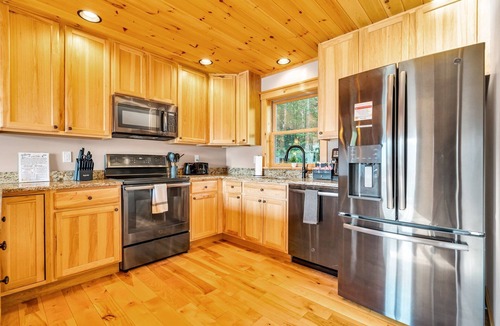 Sunday River Area Cabin | Mountain View Chalet with Hot Tub and Game Room