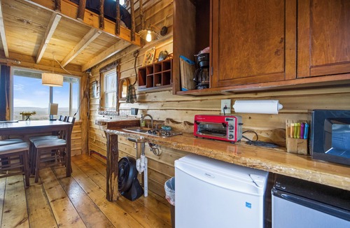 Liberty Cabin | Mountainside cabin "Sasquatch Haven"
