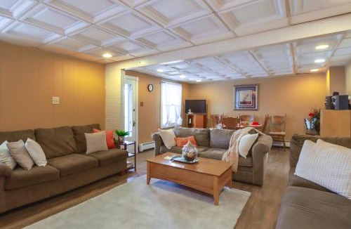Nesquehoning Apartment | Mtn-View Balcony! All-Season Apt Near Jim Thorpe