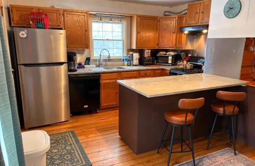 Oakland Bed & Breakfast | My Valhalla Farm-Room Rentals