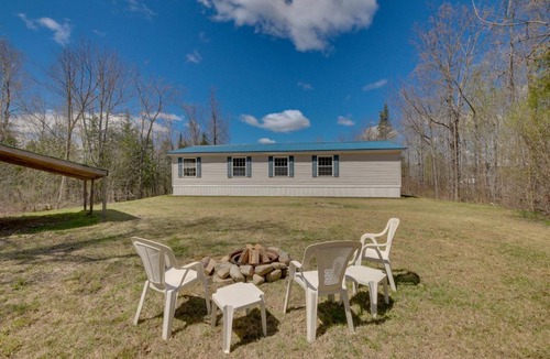Albion House | Near Waterville: Cozy Midcoast Vacation Rental!