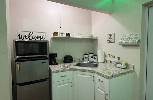 Orlando Apartment | Nebula Suite Immersive Galaxy bedroom RGB LEDs near Airport +Disney/Universal