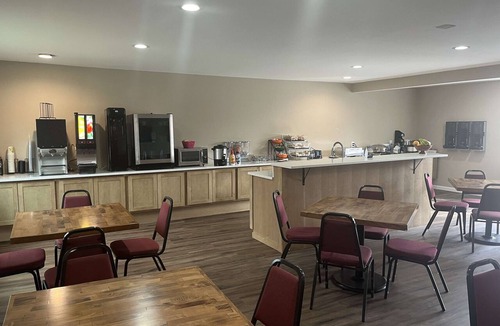 Bennington Hotel | New Englander Inn Bennington