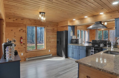 Tunkhannock Township Ski Chalet | NEW! Private Escape w/Home Theater - Hot Tub - Game Room