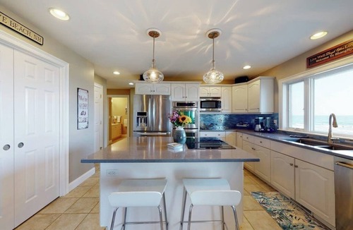 Rye House | Oceanfront Stunner w/Kayaks, Beach Gear, Fireplace, Amazing Water Views & Pond