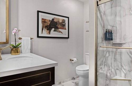 Fillmore District Resort | OFFICIAL LISTING | Wyndham - Inn at the Opera Ballet Suite w/Free WiFi