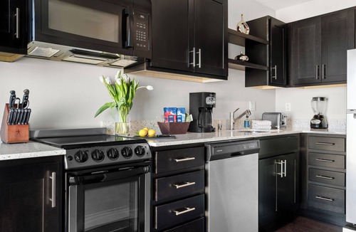 Fisherman's Wharf Resort | OFFICIAL LISTING | Wyndham - Suites at Fishermans Wharf 1BR w/Free WiFi & More!