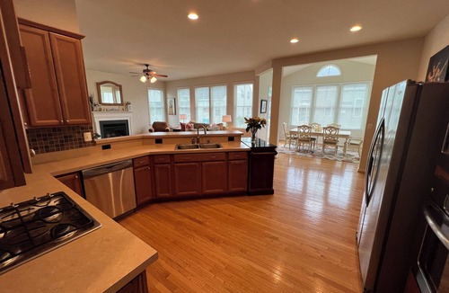 Rehoboth Beach House | One Level Rehoboth Beach Home with Amenities Parking Clean and Airy