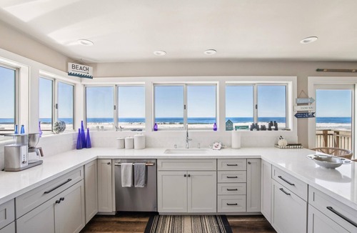 Stinson Beach House | Original Oceanfront Stinson Beach at its Best