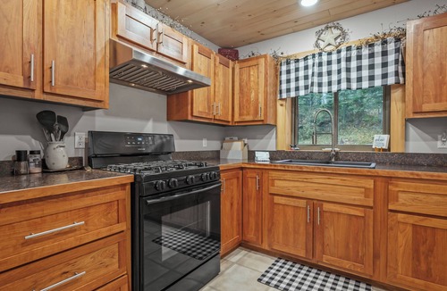 Rangeley House | Our Camp - Great newer cabin with shared access to Rangeley Lake