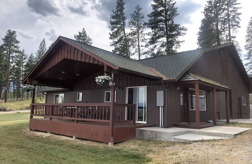 Hamilton House | Outdoor adventures all around this comfy home with stunning views prime location