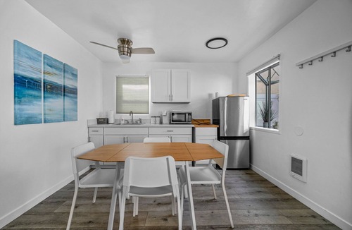 Crown Point Cottage | Pacific Beach Bayside Cottage.