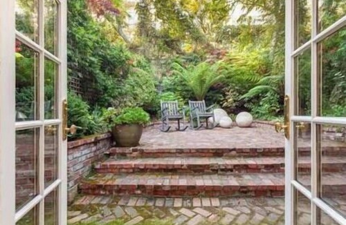 Pacific Heights Apartment | Pacific Heights Victorian Garden Studio