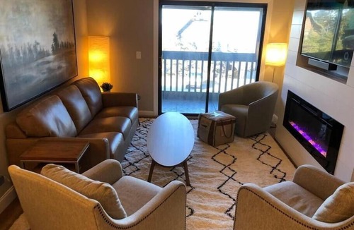 Edray Apartment | Paradise NEW 2B 2B Walk to slopes Hot Tubs