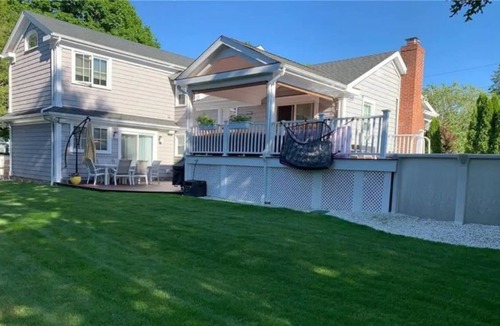 Stratford House | Peaceful, cheerful 4 bedroom home with a pool