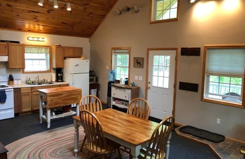 Kingfield House | Peaceful - Private - Paradise! The Sugar Shack