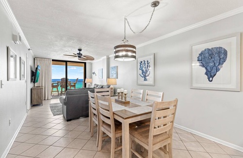 Navarre Beach Condo | Perrydise Beautifully Updated Condo Beach Service