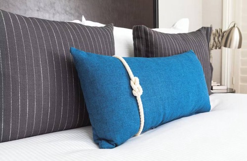 South Beach Hotel | Pet-friendly Queen City View Room w/Free Breakfast | 0.4 Mi to Ferry Bldg
