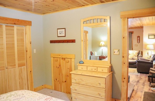 Rangeley Plantation Cabin | Pine View - tucked in the woods, with great amenities!