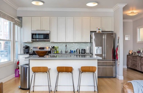 Nob Hill Condo | Plush Three Bedroom Private Getaway in the Heart of Nob Hill!