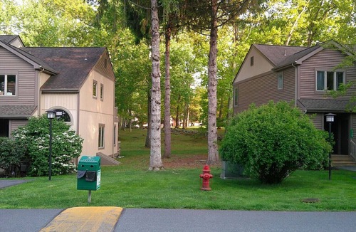 East Stroudsburg House | Pocono Mountains Hideaway - 2 Bedroom, 2.5 Bath, private townhome with wood-burning fireplace