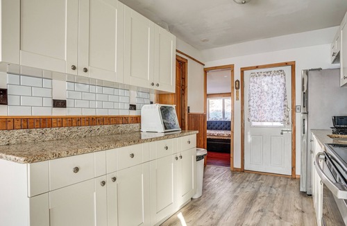 Graniteville Cottage | Pond Access: Waterfront Littleton Hideaway!