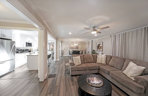 Stone Mountain House | Pool, Grill, Pet Friendly, Minutes to Stone Mountain Park and Atl Attractions